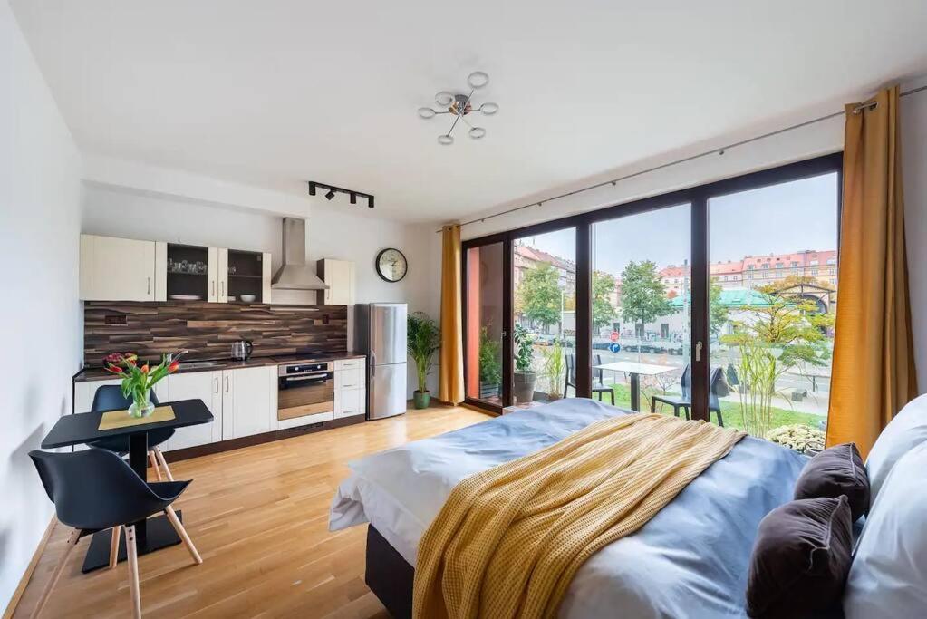 Apartment W/ Free Garage Parking Praga Exterior foto