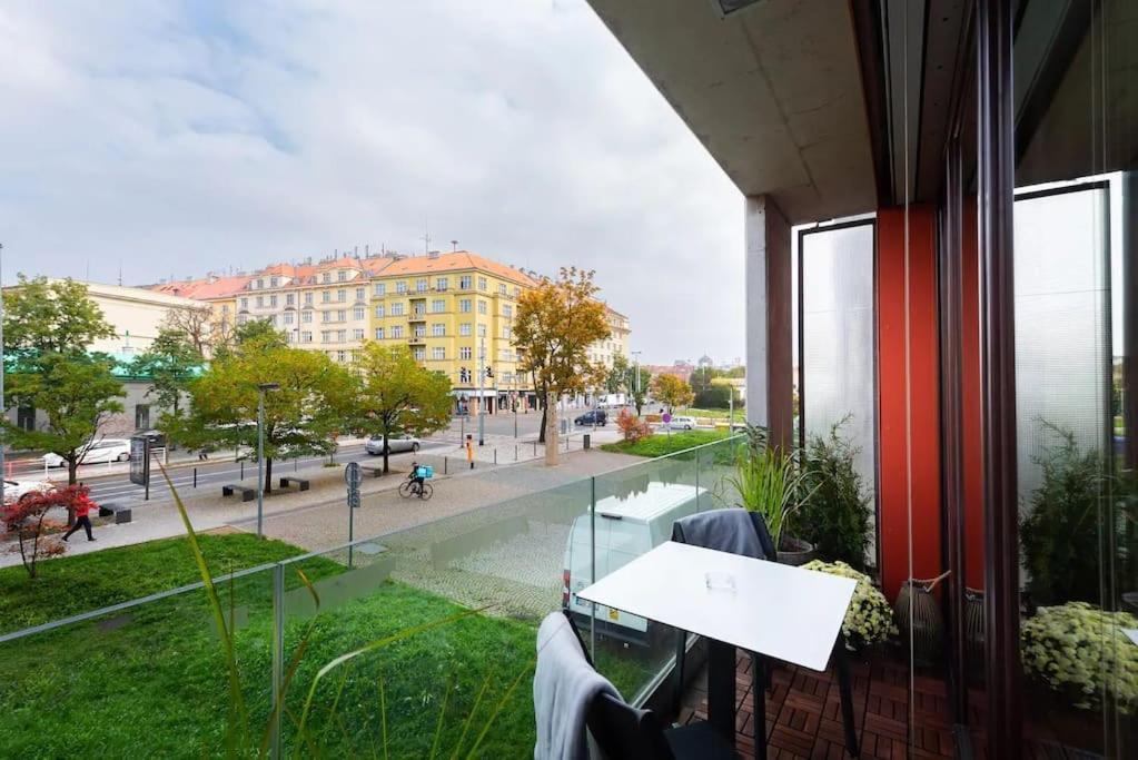 Apartment W/ Free Garage Parking Praga Exterior foto
